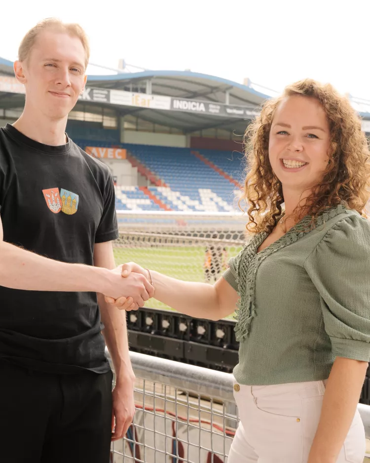 BUD doneert geluidsinstallatie KingSide