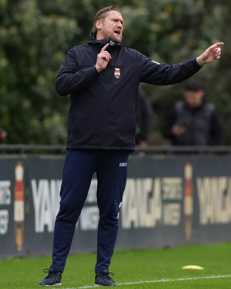 Eerste overwinning voor O21