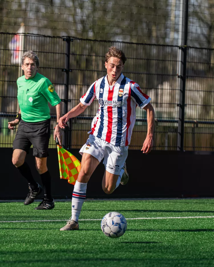 O21 onderuit bij koploper De Graafschap