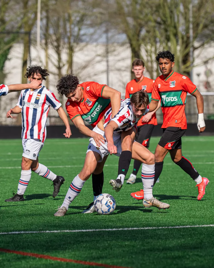 Knappe overwinning O21 op NEC