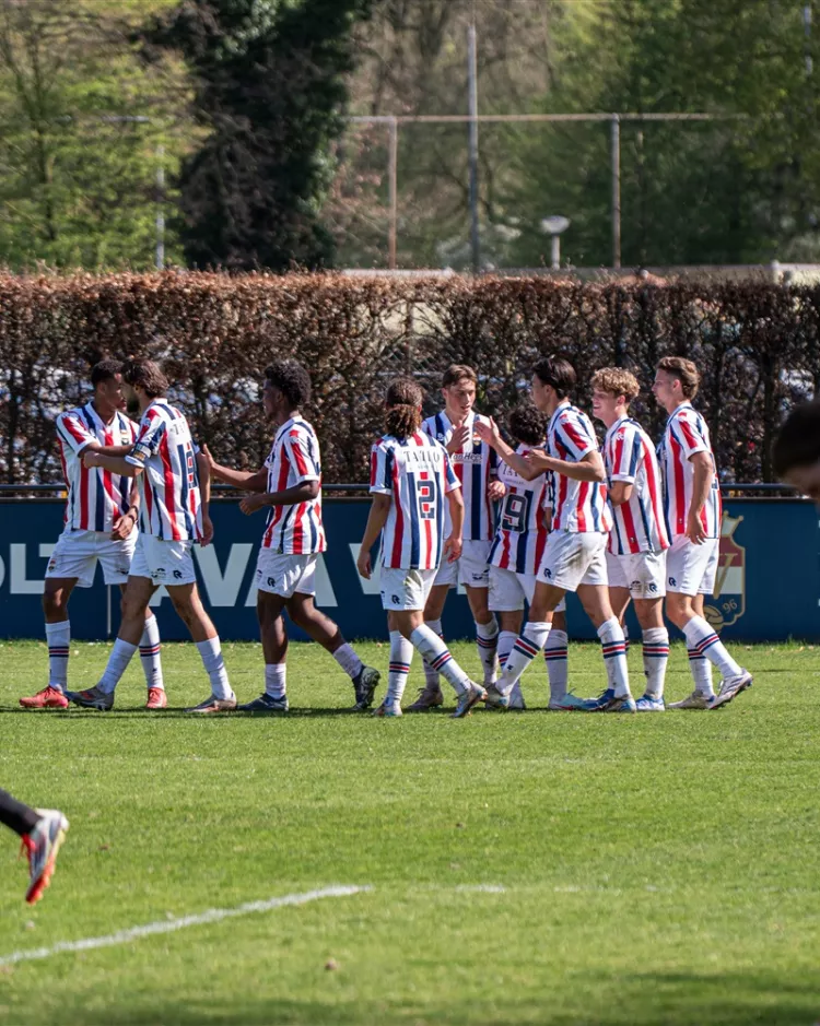 Willem II O21 wint de derby 