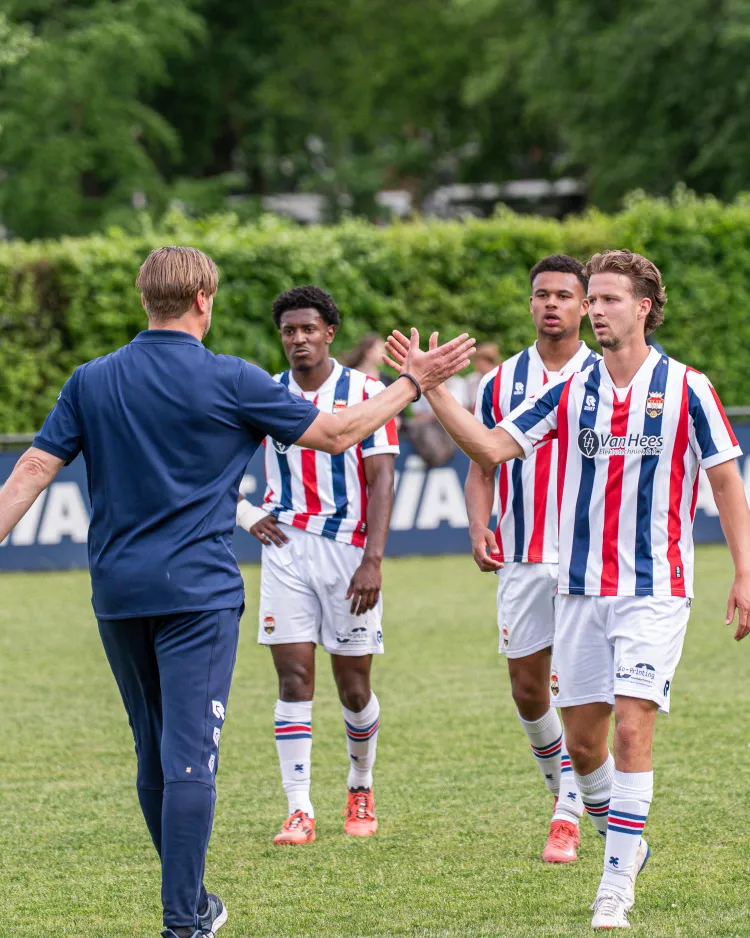 Willem II O21 verslaat medekoploper