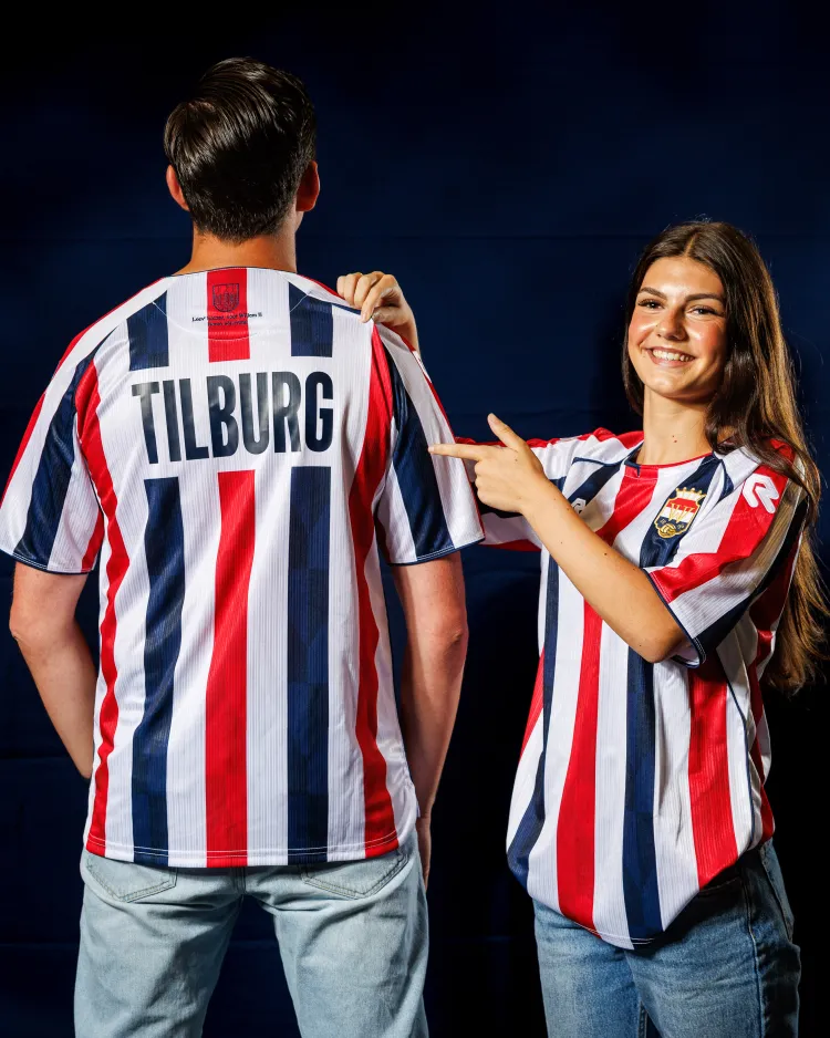 Nieuwe voorraad thuisshirts beschikbaar 