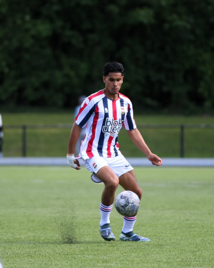 Willem II O21 knokt zich langs N.E.C. in de beker