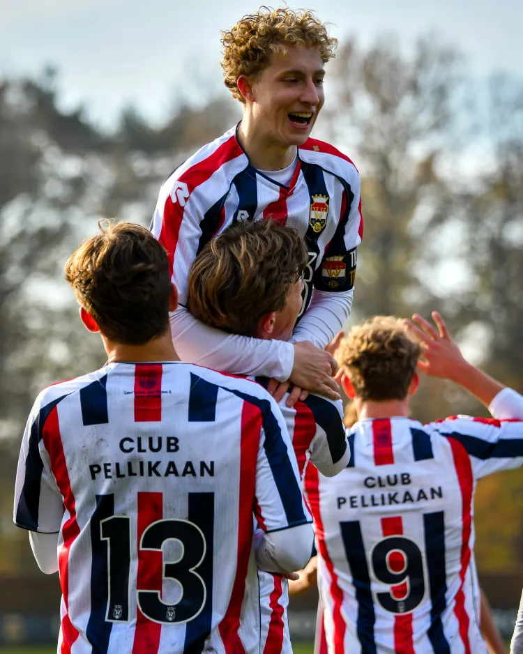 Willem II O21 wint overtuigend van PEC Zwolle O21