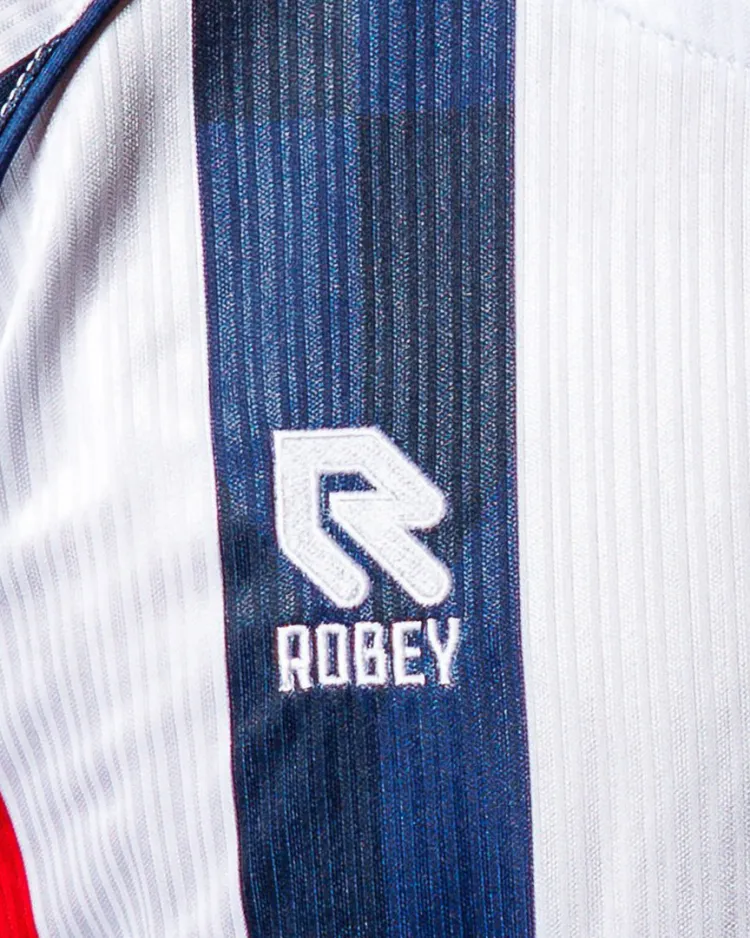 Willem II neemt afscheid van Robey Sportswear
