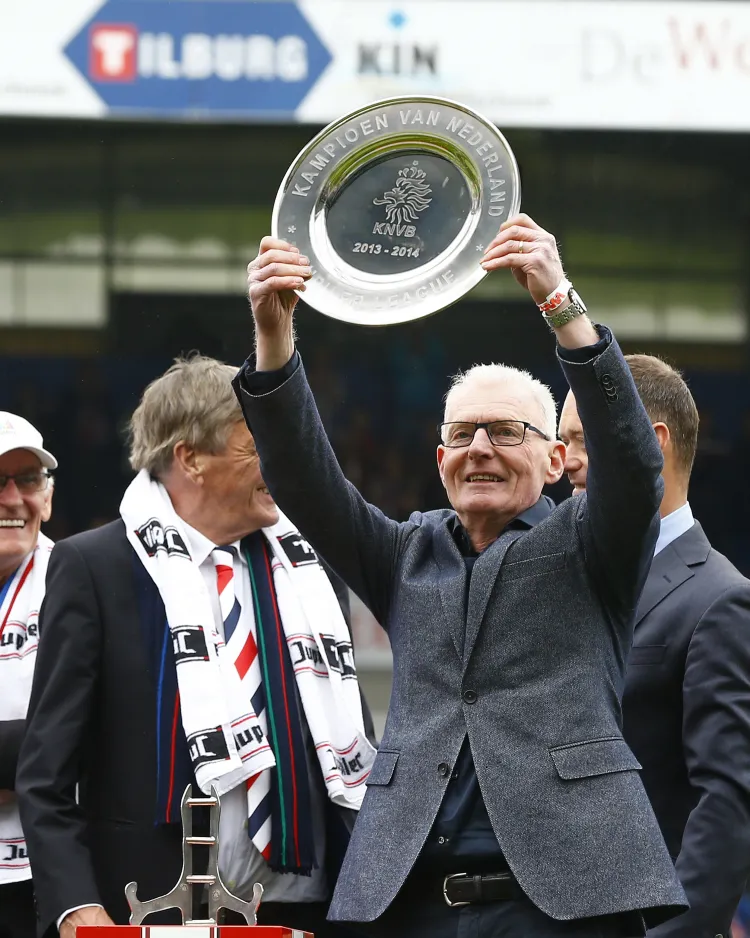 Minuut stilte ter nagedachtenis aan Cor Stolzenbach